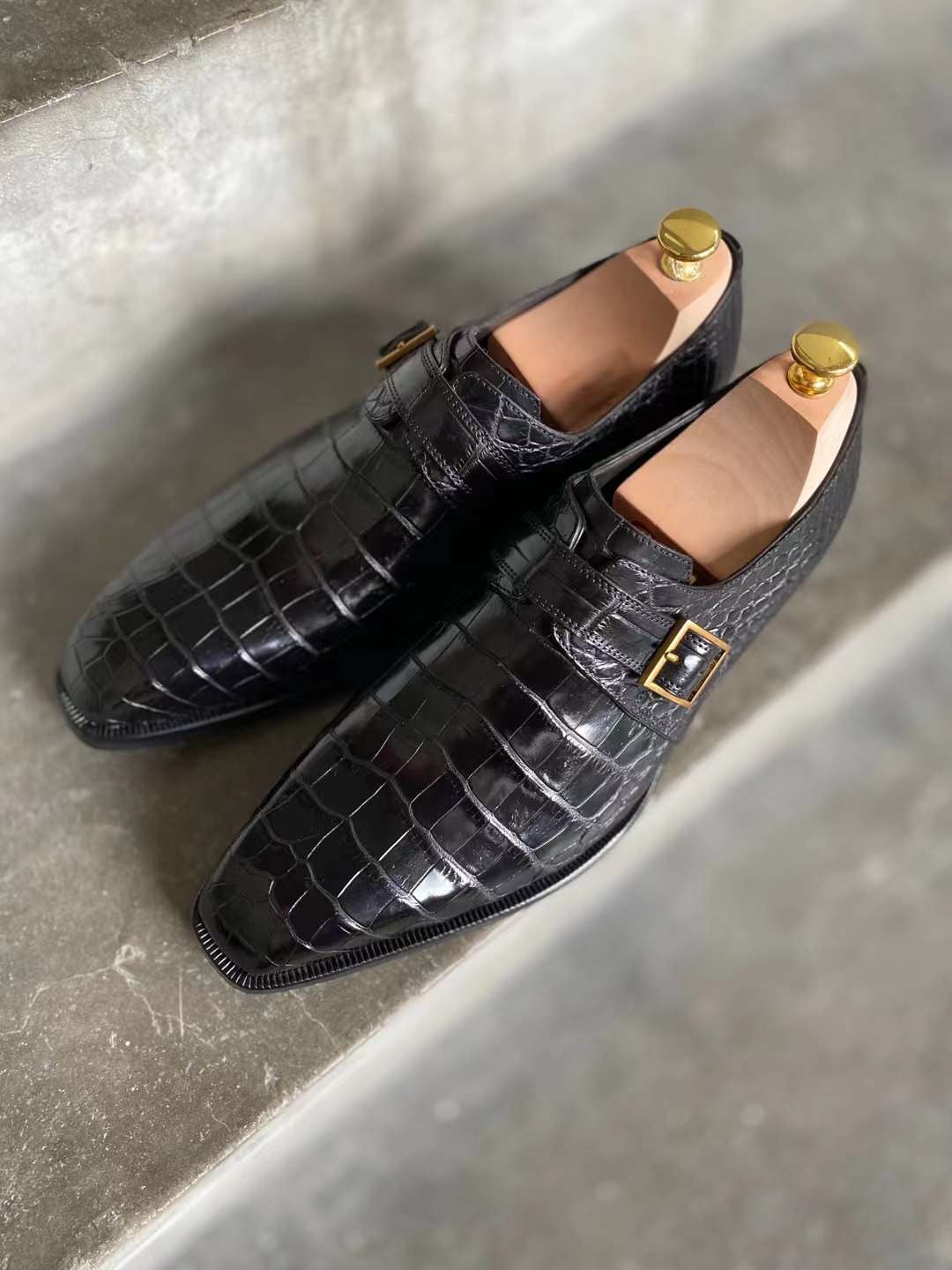 Crocodile Monk straps .. - Alexfiveusa 